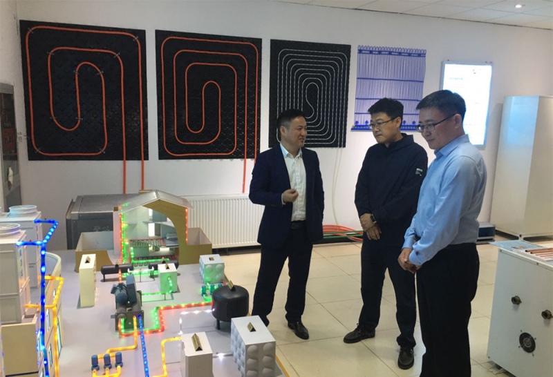 南昌热烈欢迎七台河市经济开发区郭主任一行莅临我司参观指导